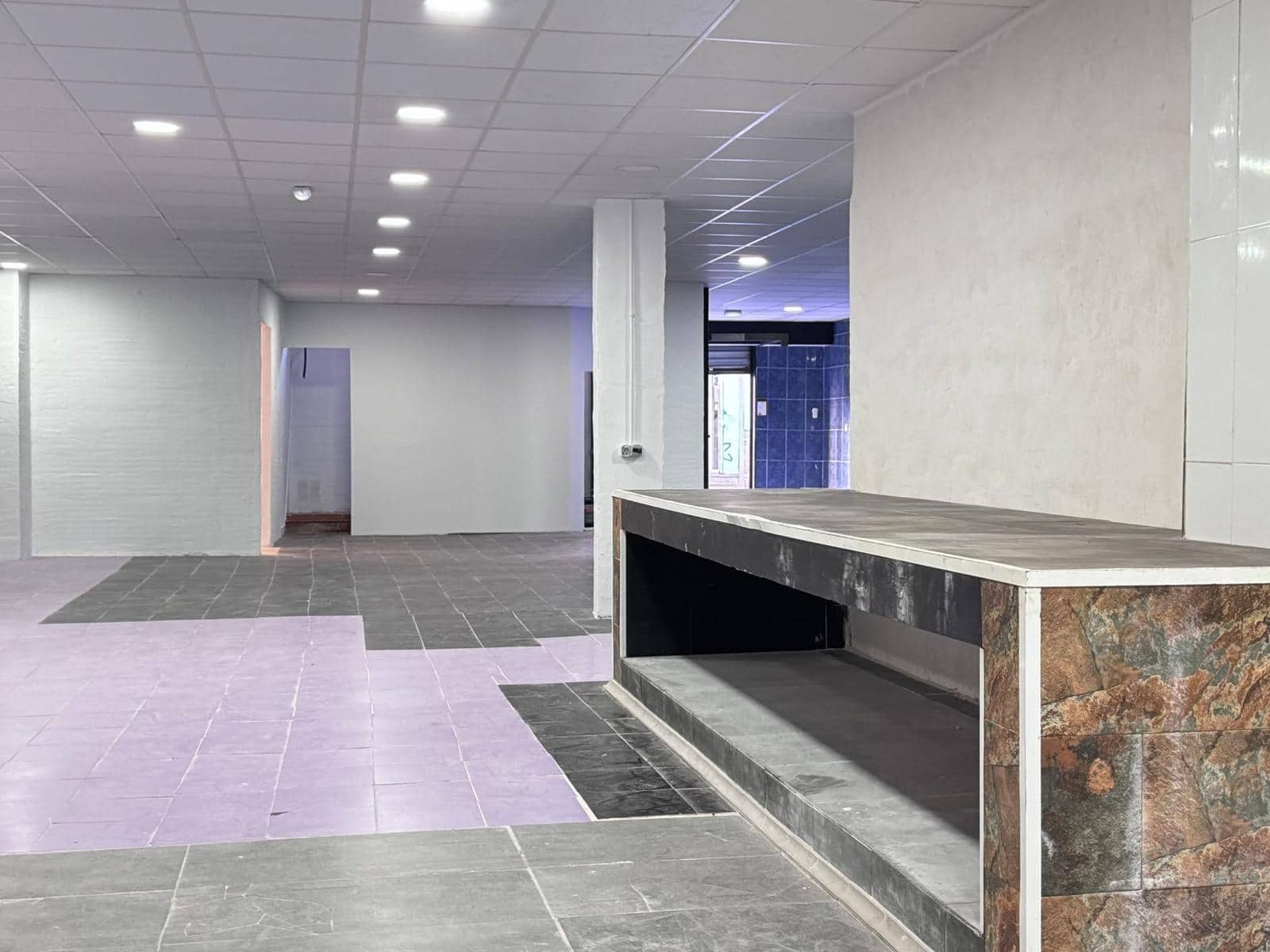 Erhverv til salg i Torrevieja - € 420.000 (Ref: 9334958)