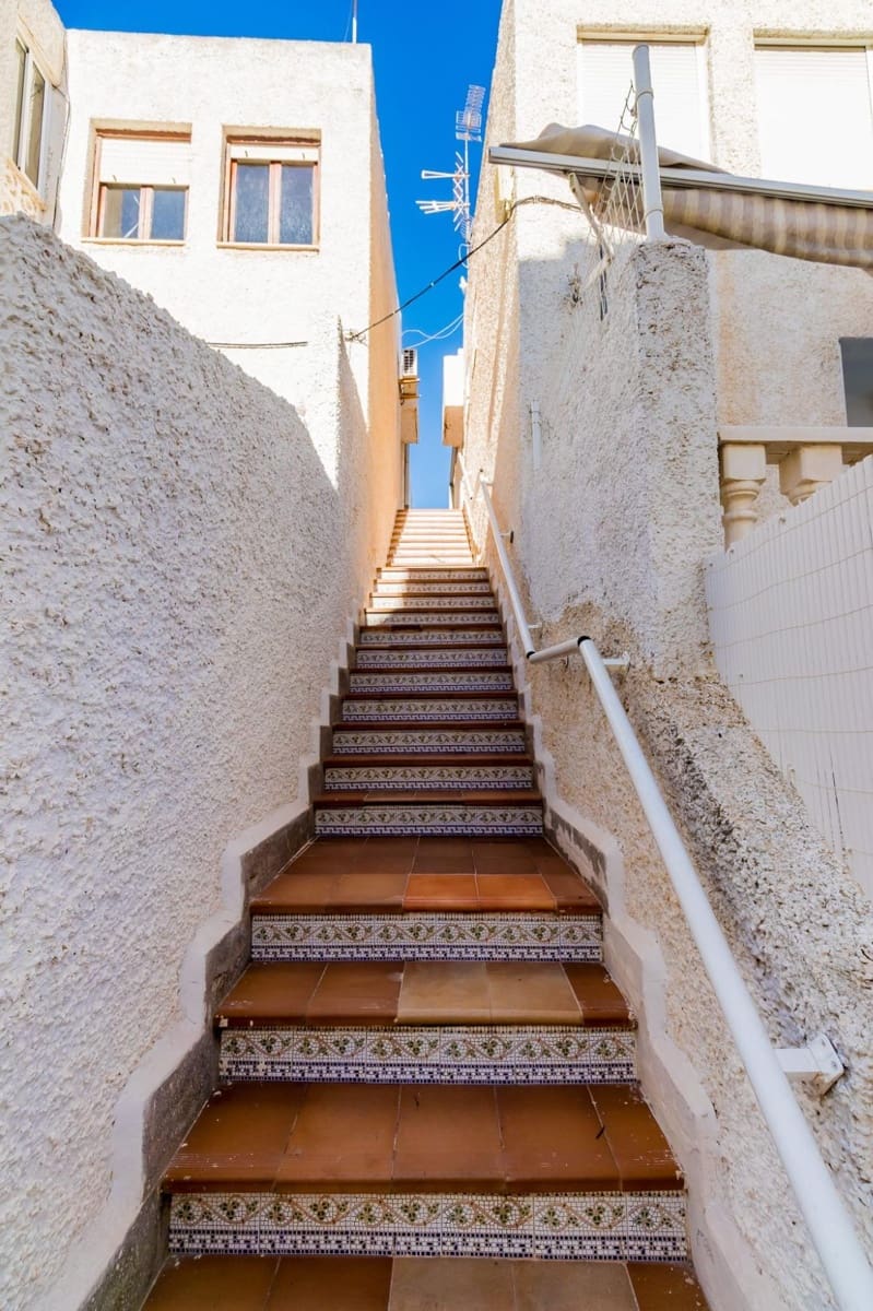 2 camera da letto Appartamento in vendita in Torrevieja con piscina - 136.500 € (Rif: 9334962)