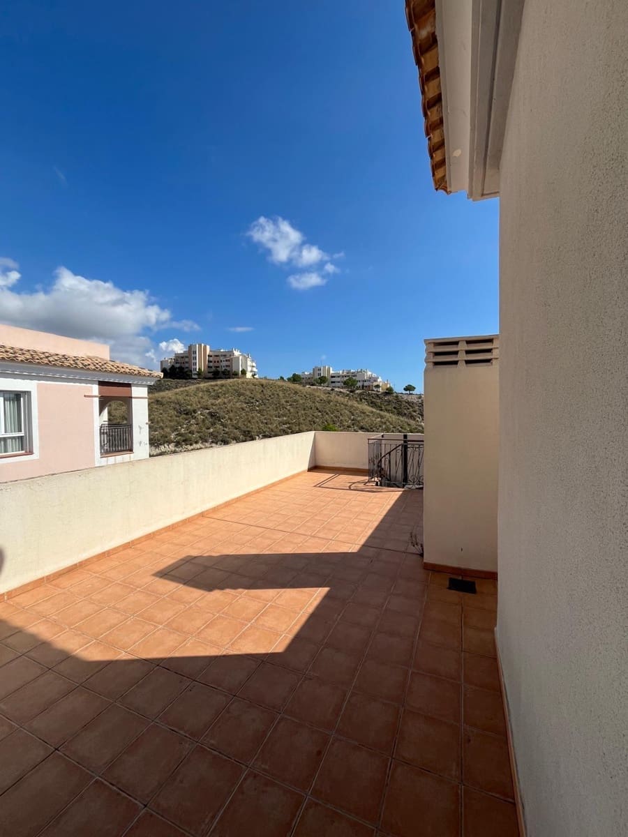 1 soveværelse Penthouse til salg i Muchamiel / Mutxamel med swimmingpool garage - € 175.000 (Ref: 9334963)