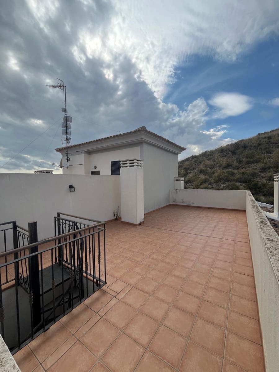 1 soveværelse Penthouse til salg i Muchamiel / Mutxamel med swimmingpool garage - € 175.000 (Ref: 9334963)