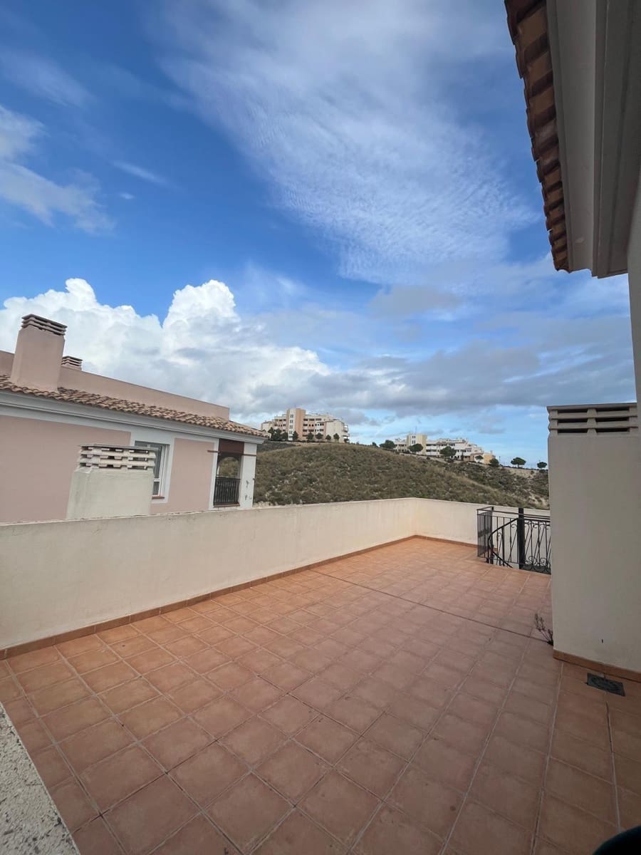 1 soveværelse Penthouse til salg i Muchamiel / Mutxamel med swimmingpool garage - € 175.000 (Ref: 9334963)