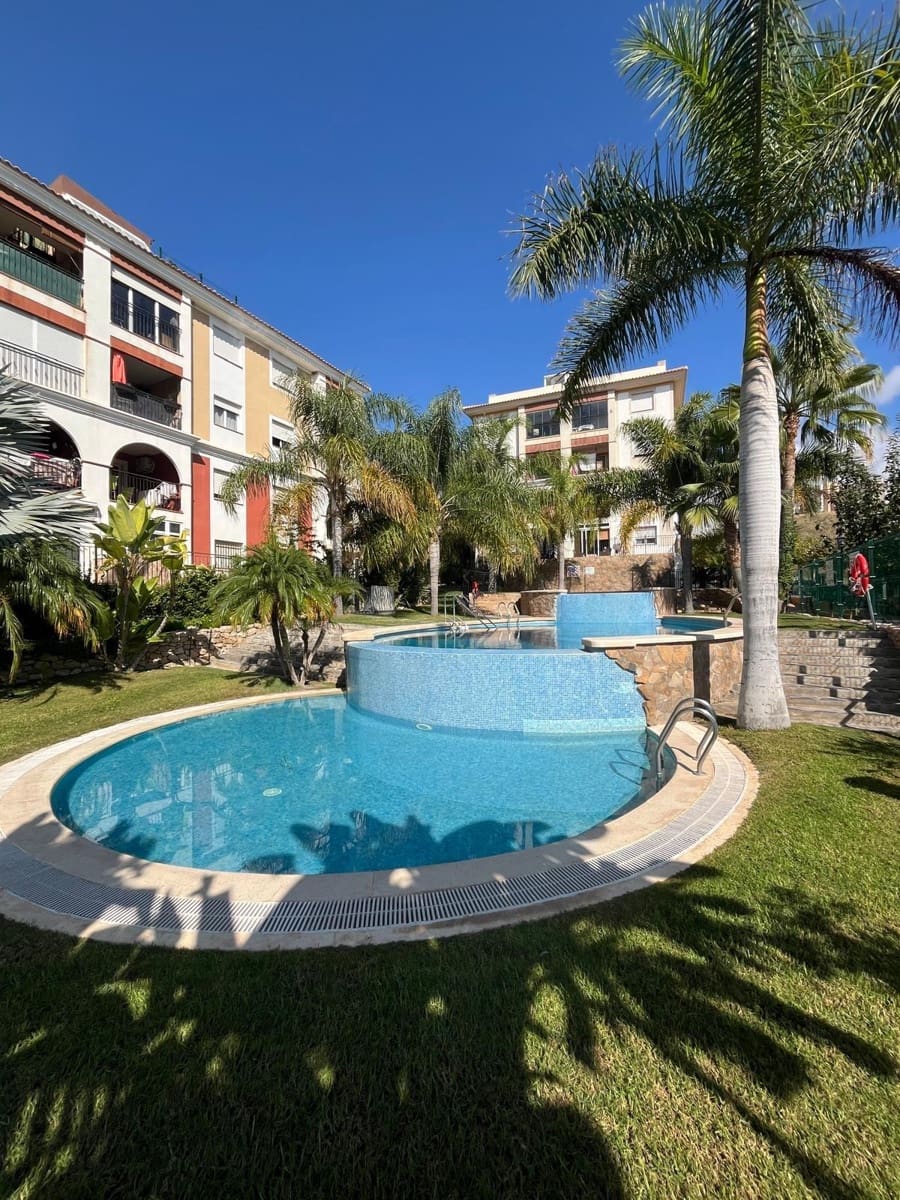 1 soveværelse Penthouse til salg i Muchamiel / Mutxamel med swimmingpool garage - € 175.000 (Ref: 9334963)