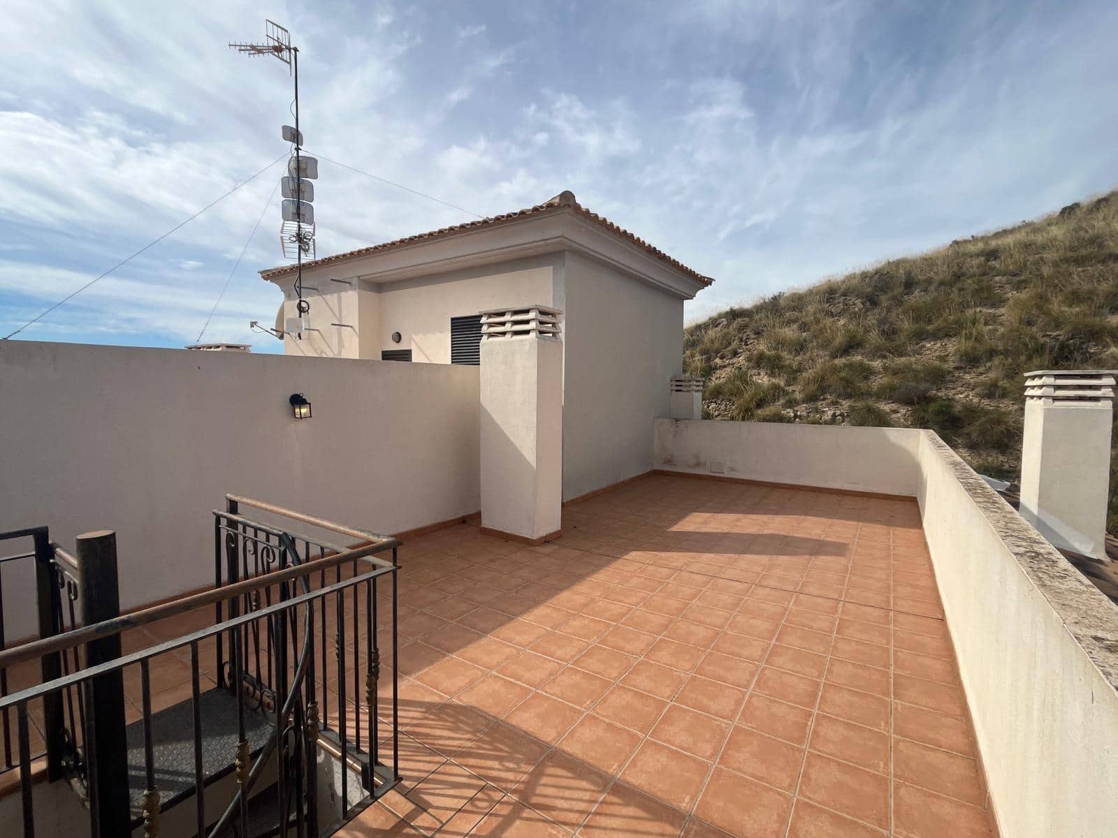 1 soveværelse Penthouse til salg i Muchamiel / Mutxamel med swimmingpool garage - € 175.000 (Ref: 9334963)