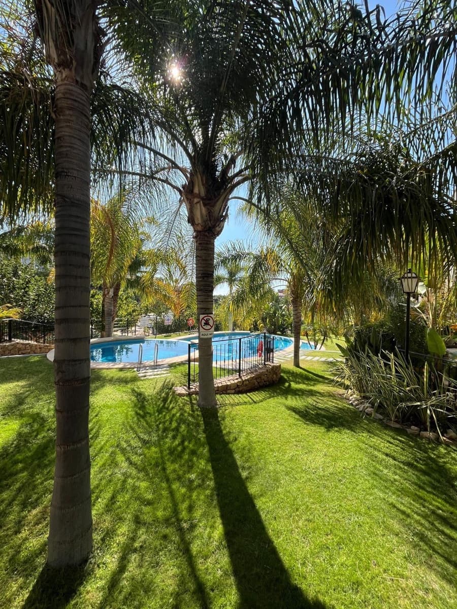 1 soveværelse Penthouse til salg i Muchamiel / Mutxamel med swimmingpool garage - € 175.000 (Ref: 9334963)