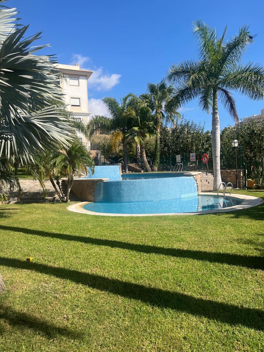 1 soveværelse Penthouse til salg i Muchamiel / Mutxamel med swimmingpool garage - € 175.000 (Ref: 9334963)