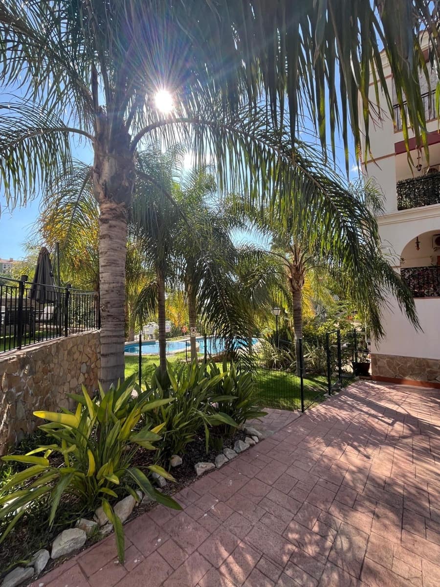 1 soveværelse Penthouse til salg i Muchamiel / Mutxamel med swimmingpool garage - € 175.000 (Ref: 9334963)