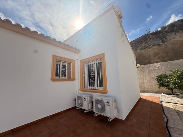 4 sypialnia Willa na sprzedaż w Calpe / Calp z basenem garażem - 716 000 € (Ref: 9334964)