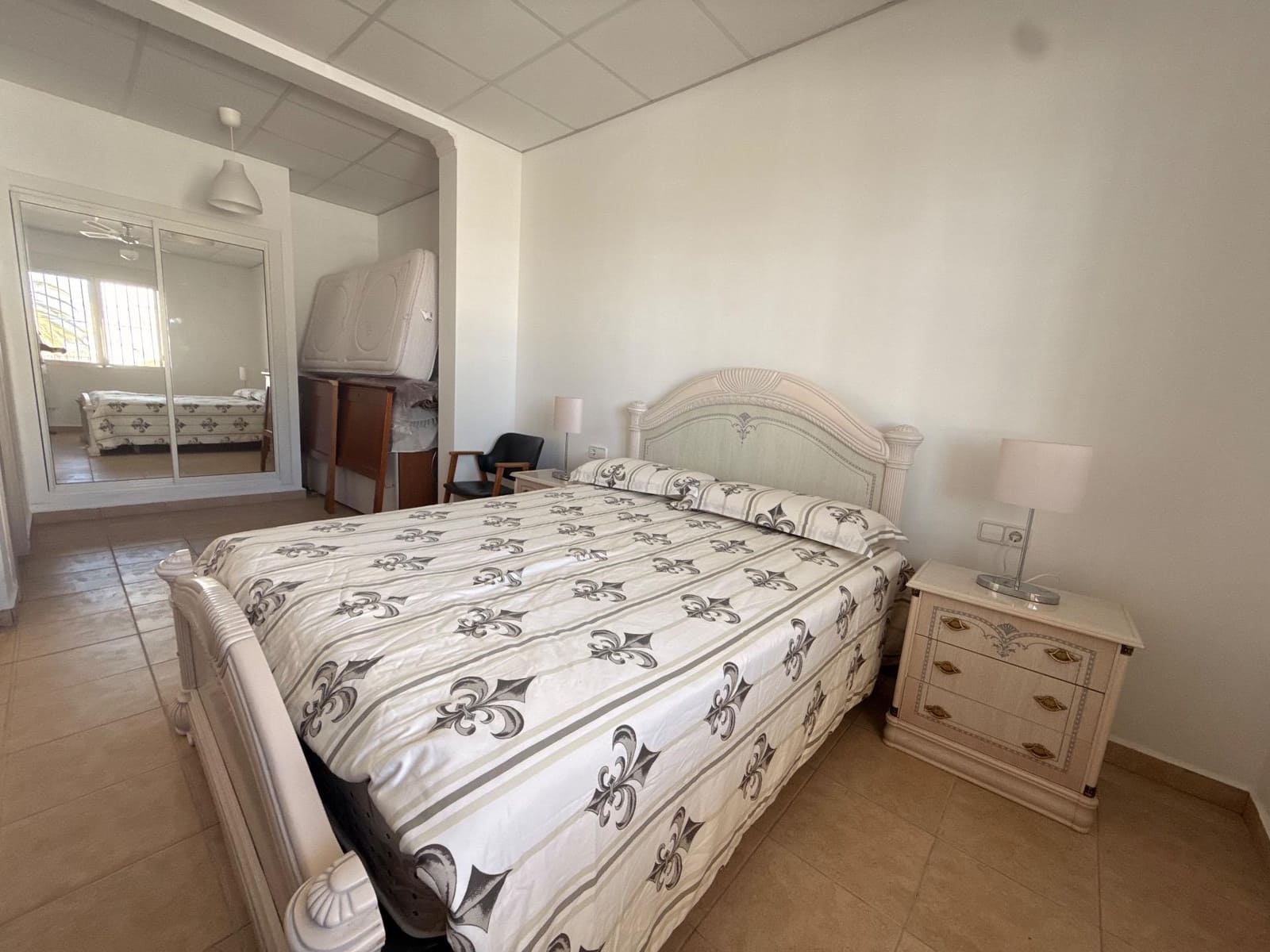 4 sypialnia Willa na sprzedaż w Calpe / Calp z basenem garażem - 716 000 € (Ref: 9334964)