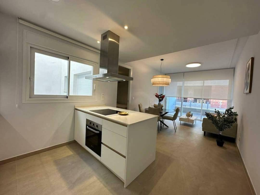 3 quarto Apartamento para venda em Torrevieja com piscina - 447 000 € (Ref: 9338029)