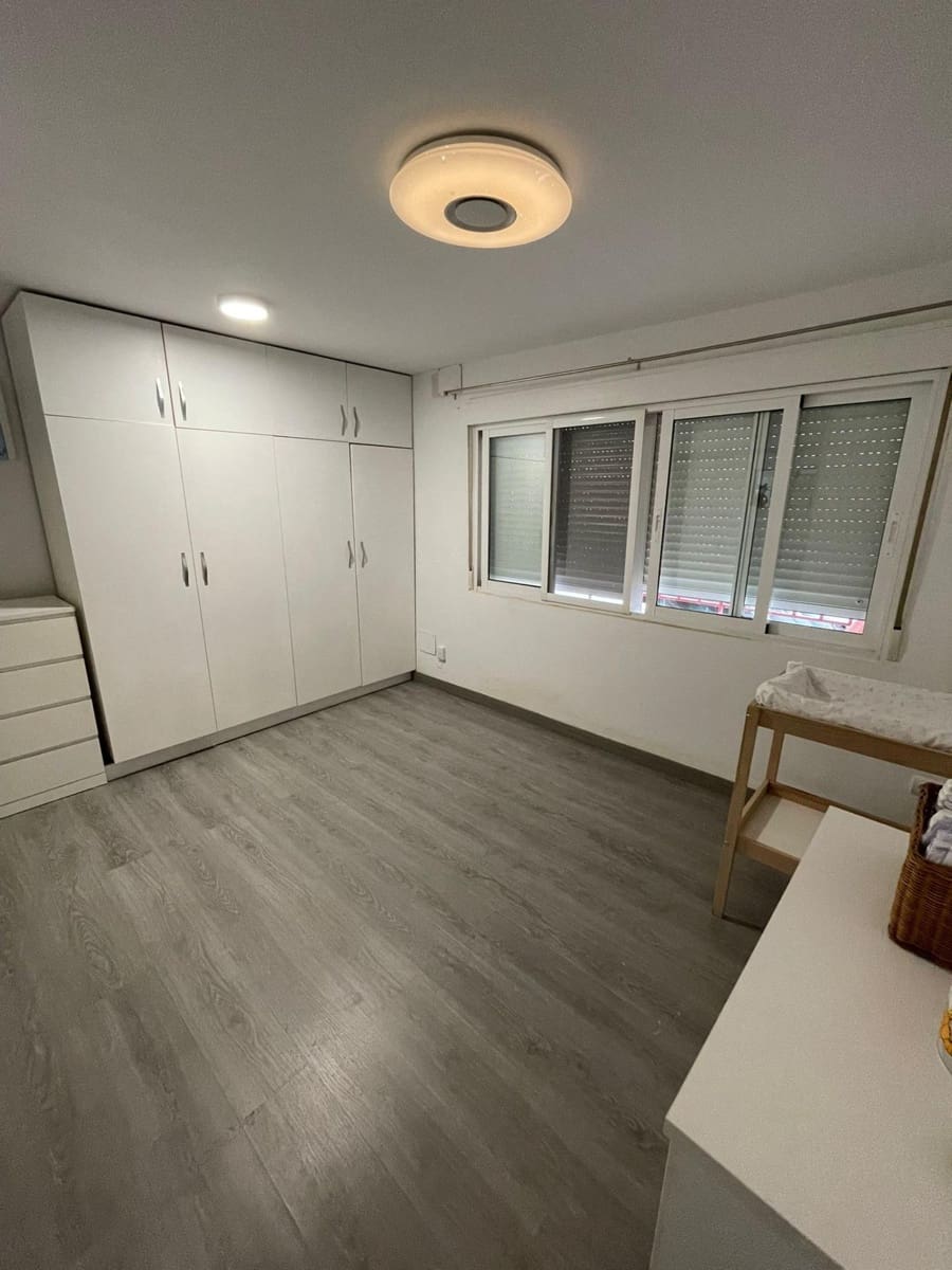 2 makuuhuone Huoneisto myytävänä paikassa Alicante kaupunki - 159 900 € (Ref: 9338031)