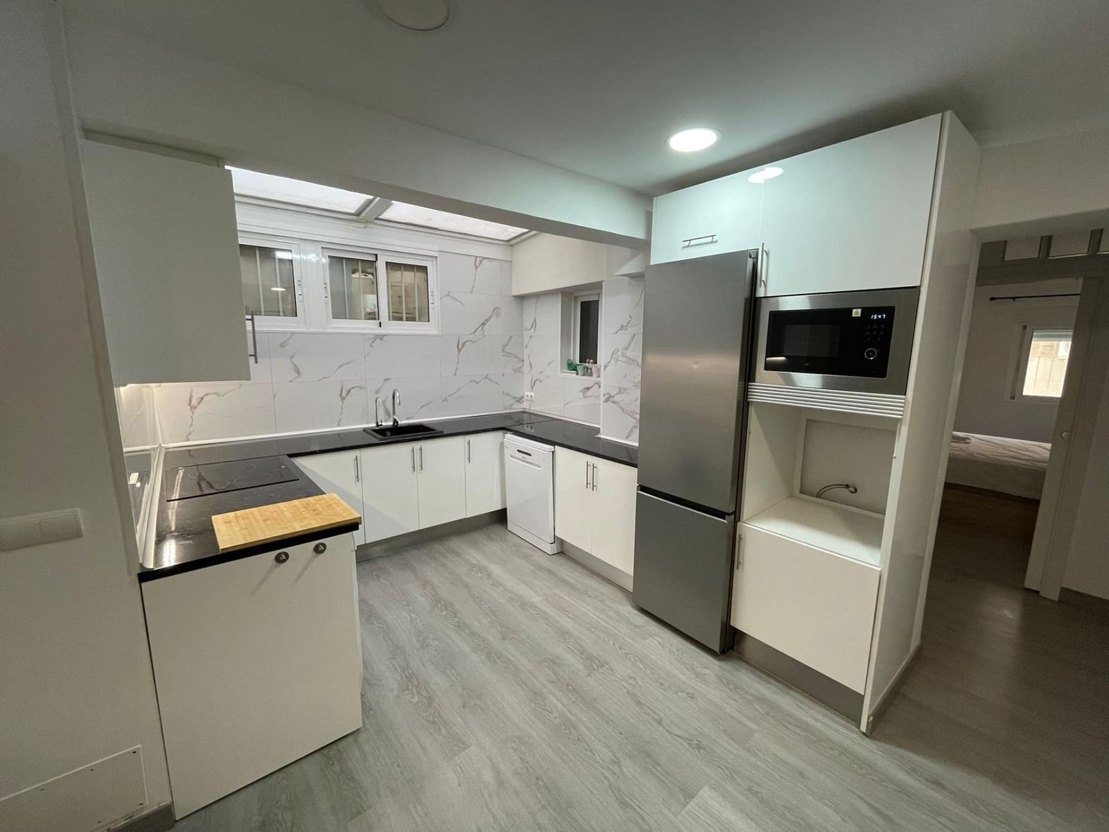 2 makuuhuone Huoneisto myytävänä paikassa Alicante kaupunki - 159 900 € (Ref: 9338031)