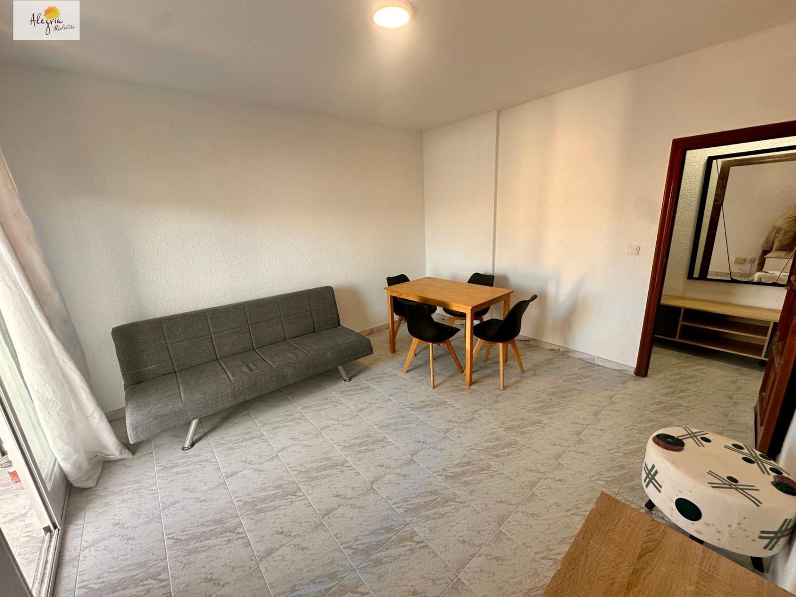 3 soveværelse Lejlighed til salg i Alicante by - € 139.000 (Ref: 9343217)