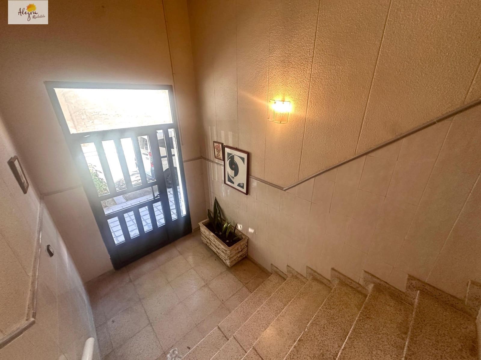 3 soveværelse Lejlighed til salg i Alicante by - € 139.000 (Ref: 9343217)