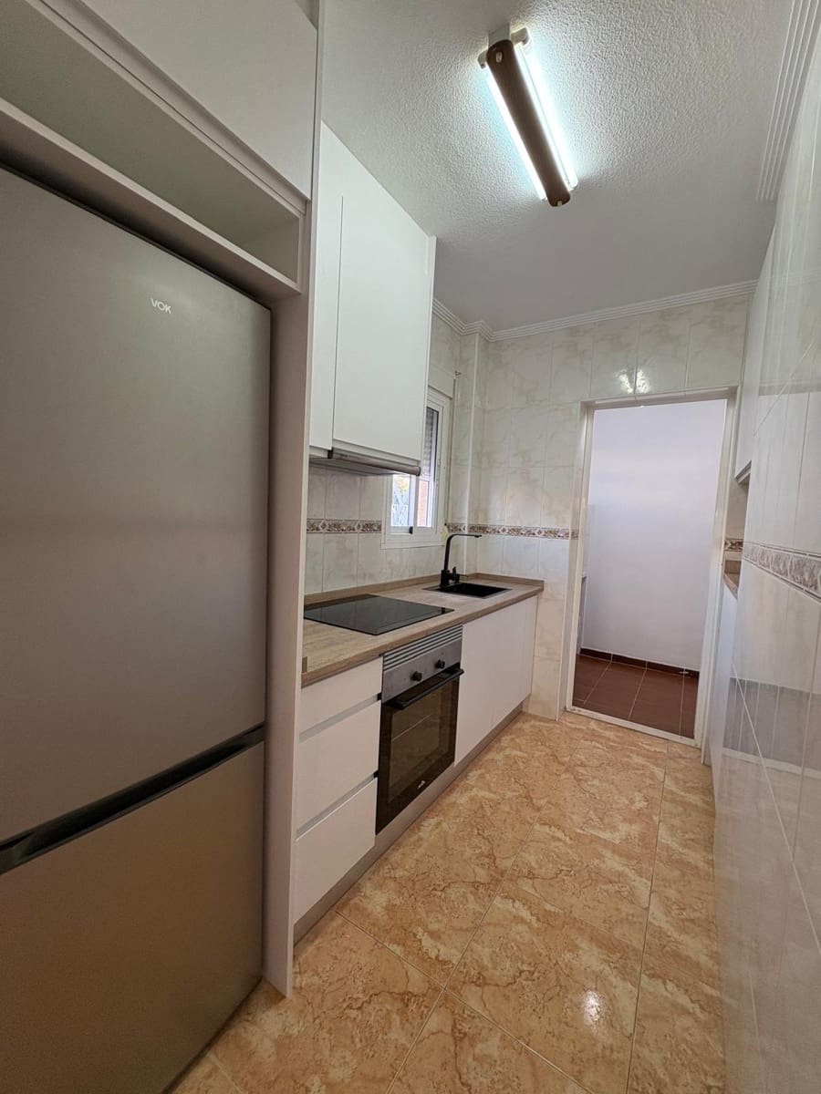 2 quarto Bungalow para venda em Torrevieja com piscina - 159 900 € (Ref: 9344771)
