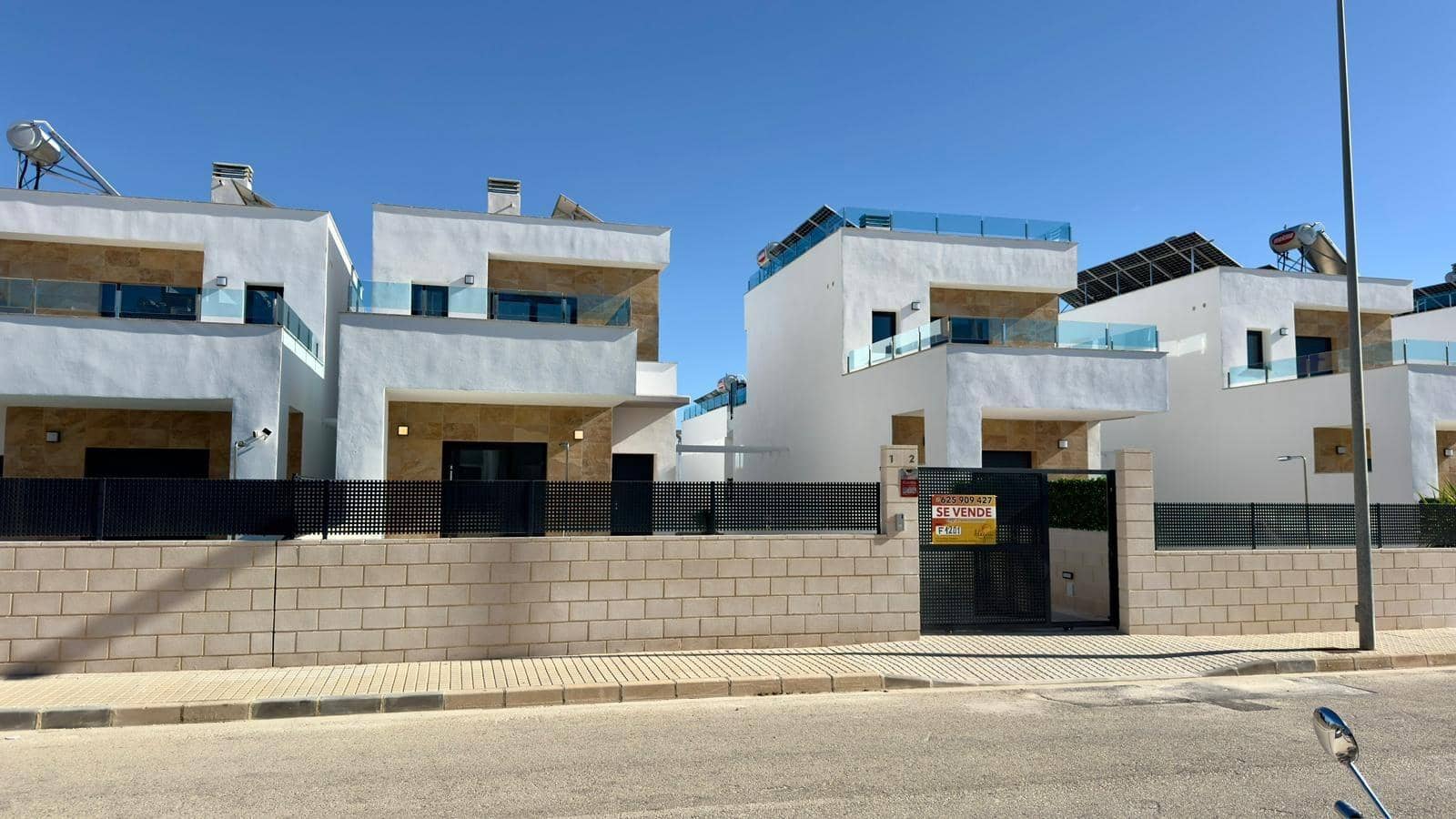 3 Zimmer Villa zu verkaufen in Polop mit Pool - 449.000 € (Ref: 9344774)