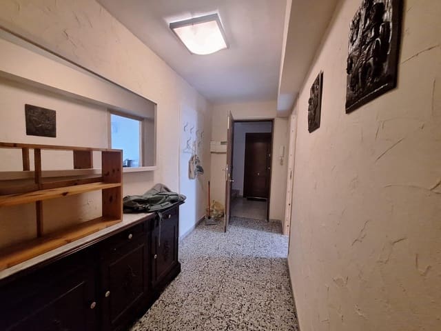3 soveværelse Lejlighed til salg i Carolinas Bajas, Alicante by - € 179.000 (Ref: 9344775)