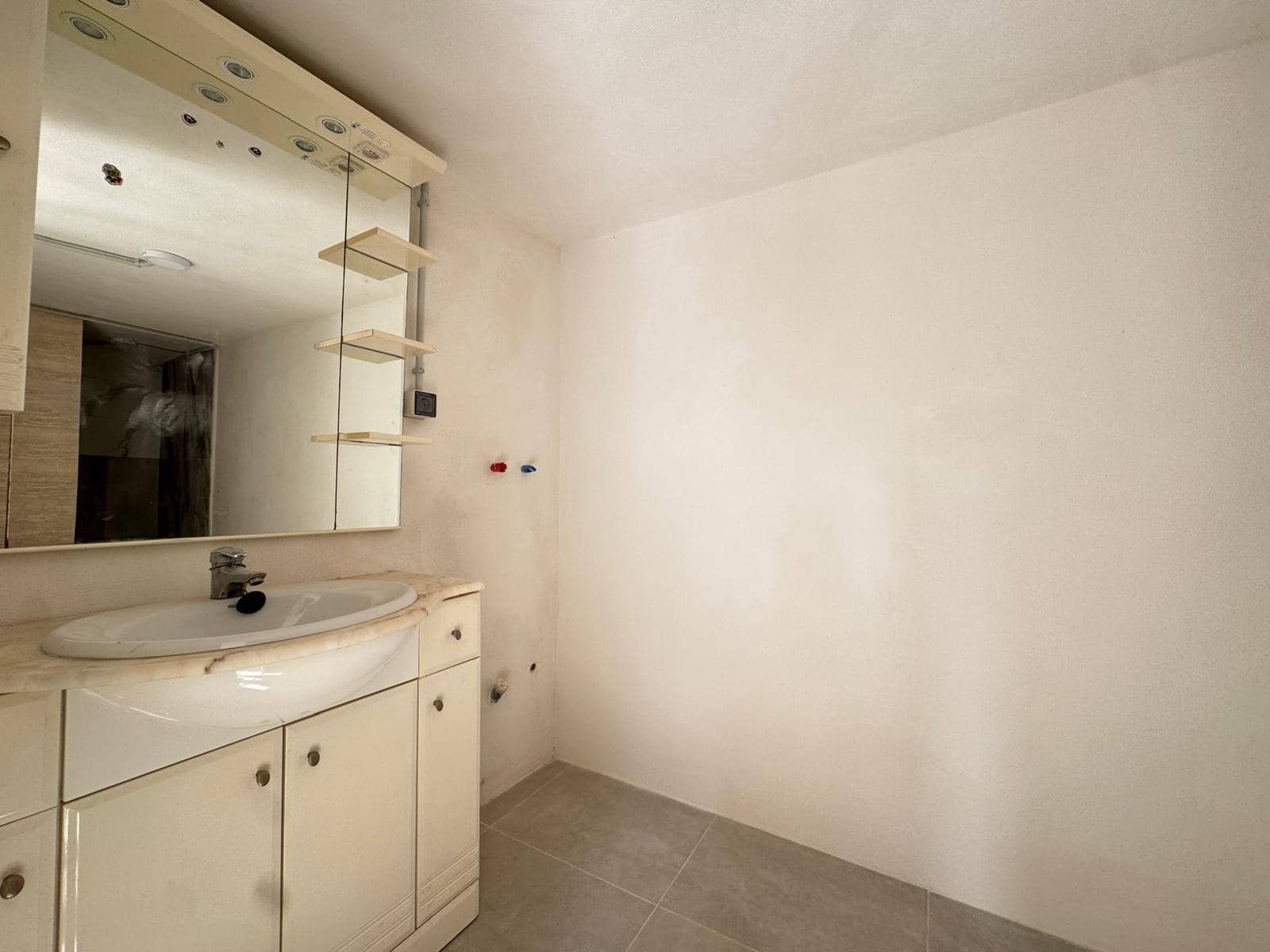 6 sypialnia Biznes na sprzedaż w Torrevieja - 315 000 € (Ref: 9349548)