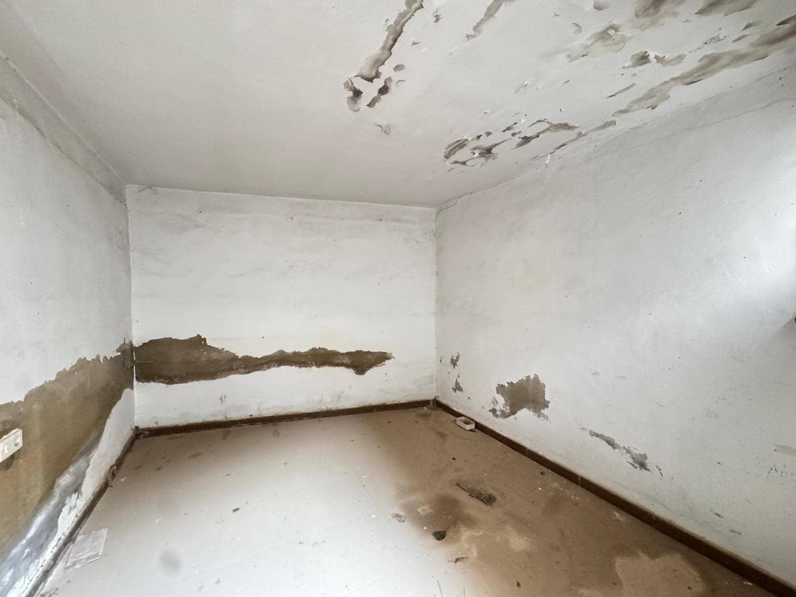 6 sypialnia Biznes na sprzedaż w Torrevieja - 315 000 € (Ref: 9349548)