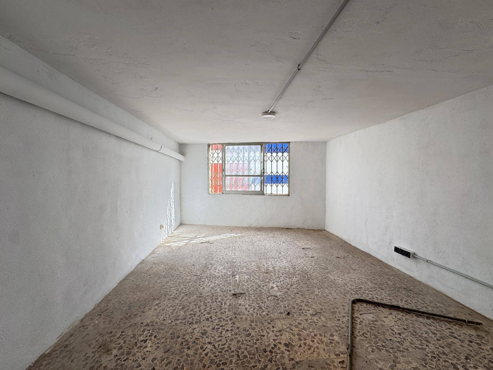 6 sypialnia Biznes na sprzedaż w Torrevieja - 315 000 € (Ref: 9349548)