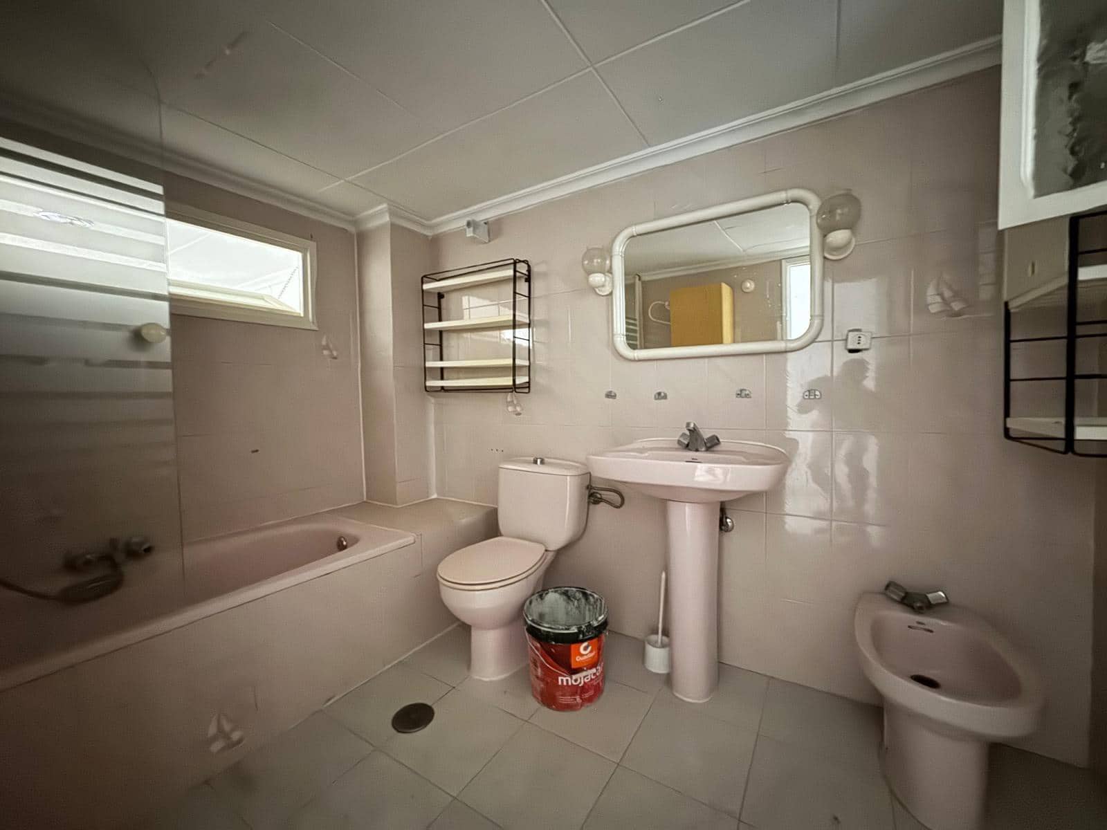 6 sypialnia Biznes na sprzedaż w Torrevieja - 315 000 € (Ref: 9349548)