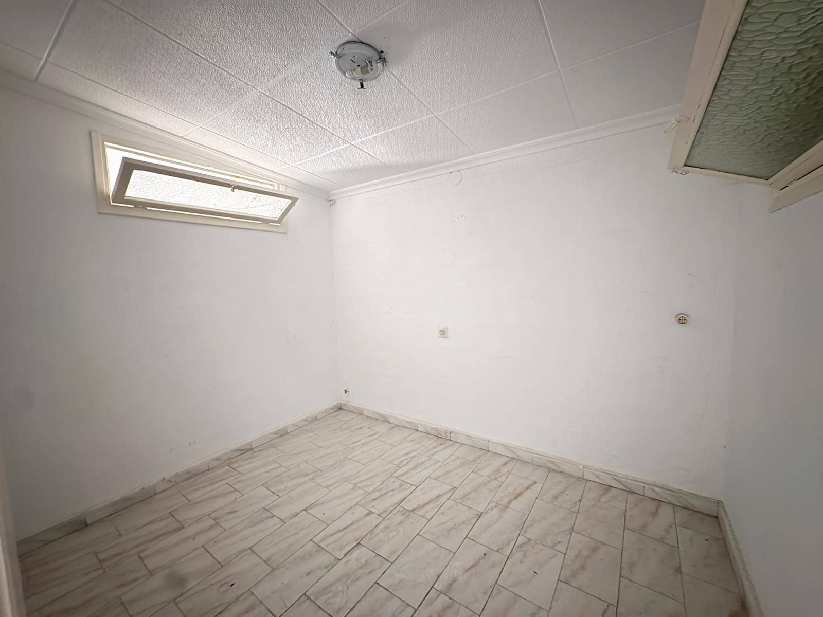 6 sypialnia Biznes na sprzedaż w Torrevieja - 315 000 € (Ref: 9349548)