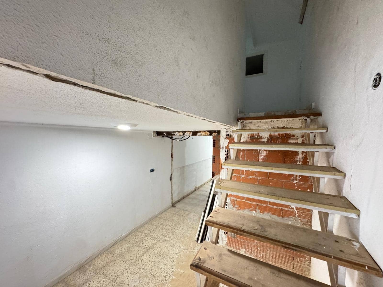 6 sypialnia Biznes na sprzedaż w Torrevieja - 315 000 € (Ref: 9349548)