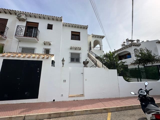 2 quarto Bungalow para venda em Aguas Nuevas, Torrevieja com piscina - 176 900 € (Ref: 9349550)