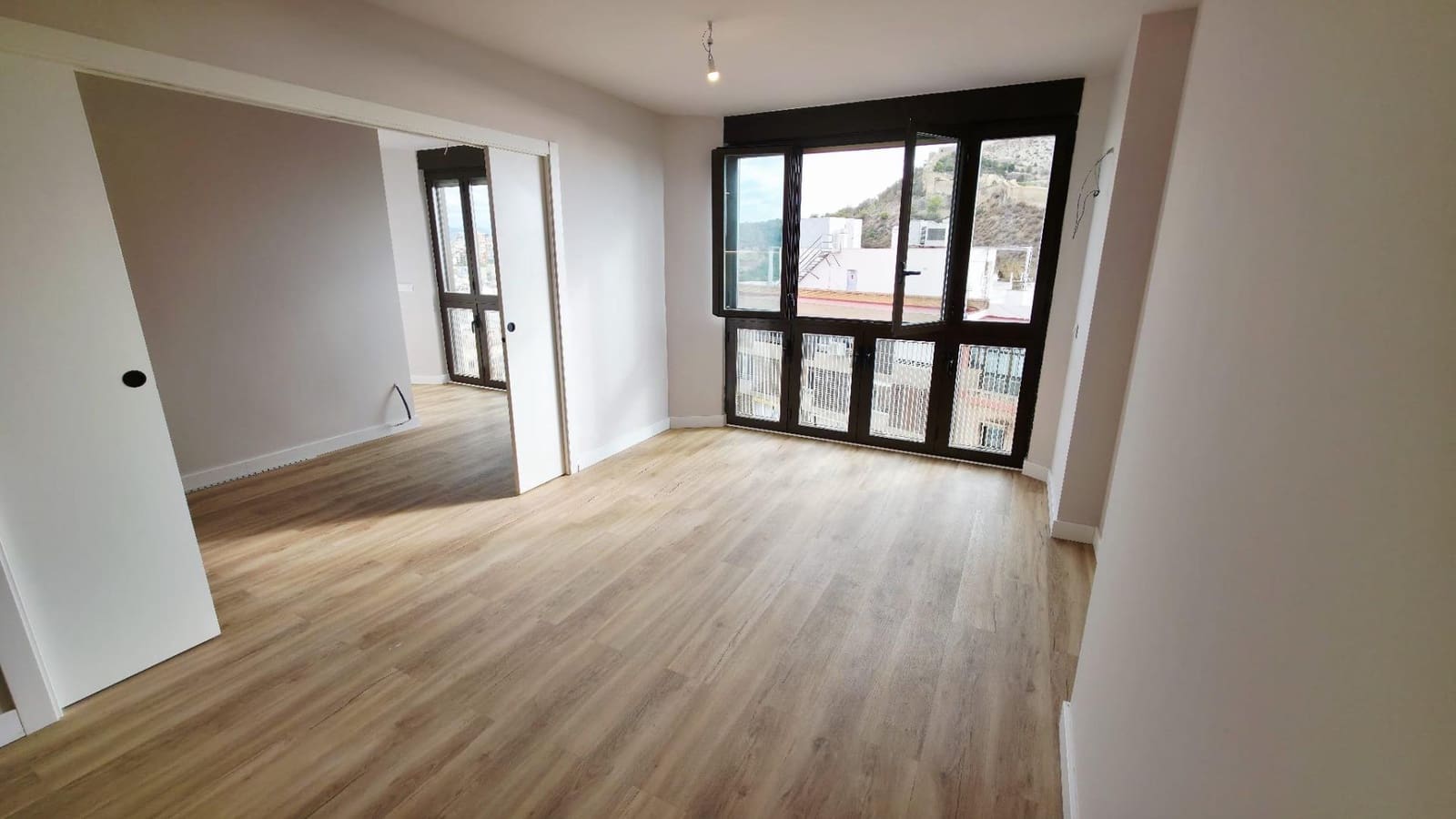 3 makuuhuone Asunto myytävänä paikassa Alicante kaupunki - 578 000 € (Ref: 9355847)