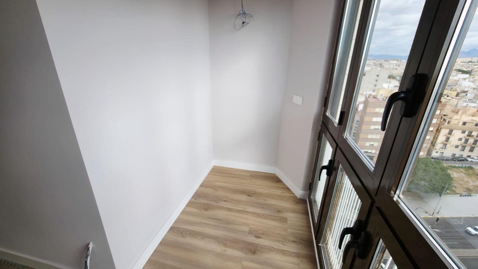 3 makuuhuone Asunto myytävänä paikassa Alicante kaupunki - 578 000 € (Ref: 9355847)