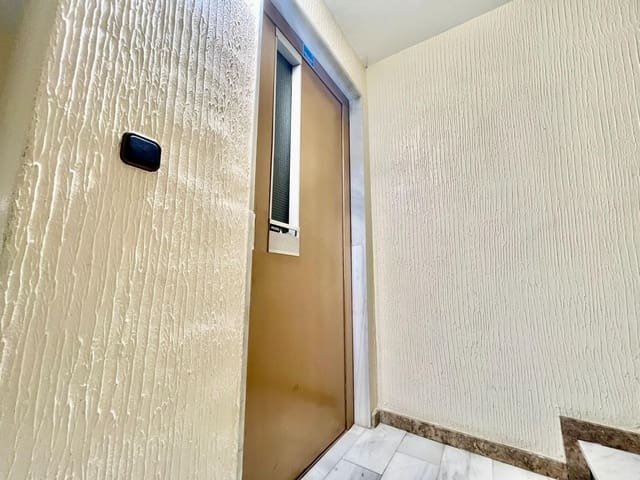 3 soverom Leilighet til salgs i Las Piscinas Naturales, Torrevieja - € 379 900 (Ref: 9355848)