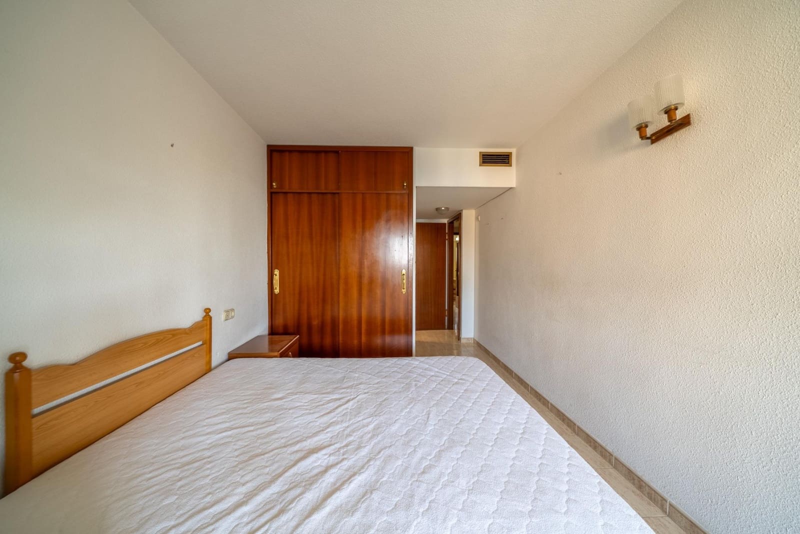 Piso de 2 habitaciones en Alicante / Alacant ciudad en venta con piscina garaje - 349.000 € (Ref: 9356753)