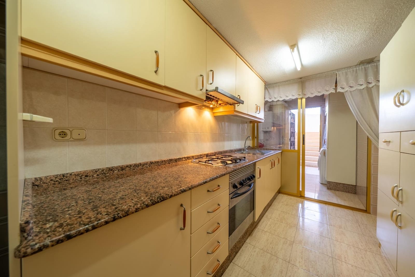 Piso de 2 habitaciones en Alicante / Alacant ciudad en venta con piscina garaje - 349.000 € (Ref: 9356753)