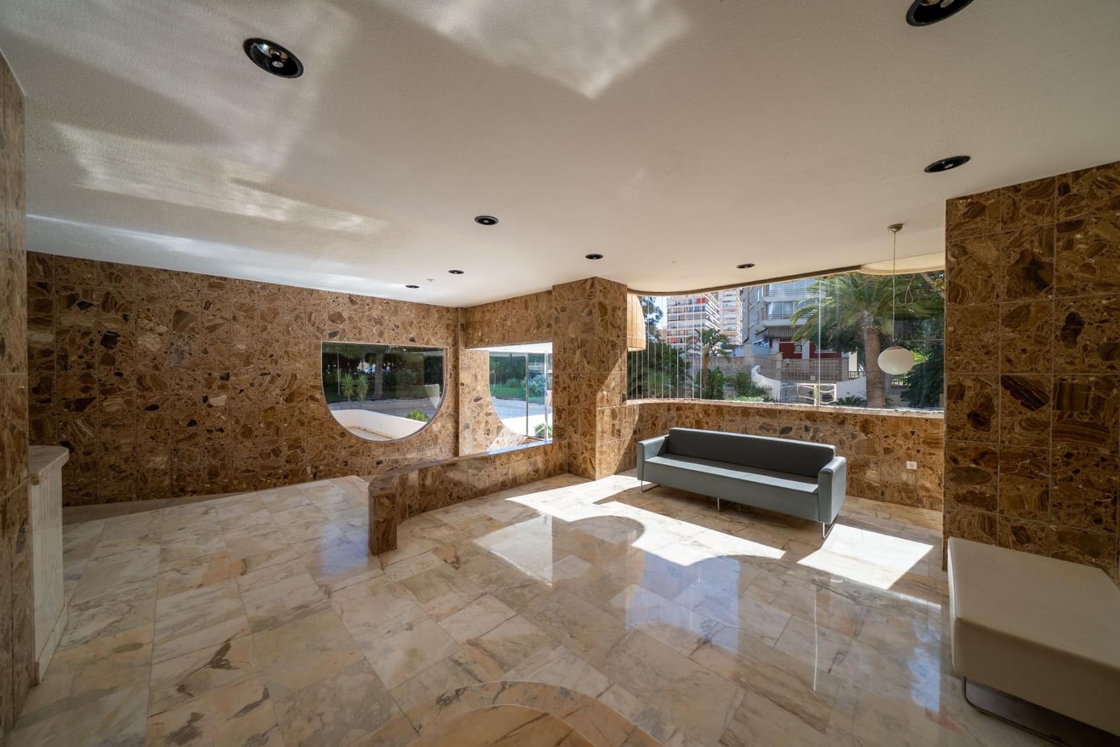 Piso de 2 habitaciones en Alicante / Alacant ciudad en venta con piscina garaje - 349.000 € (Ref: 9356753)