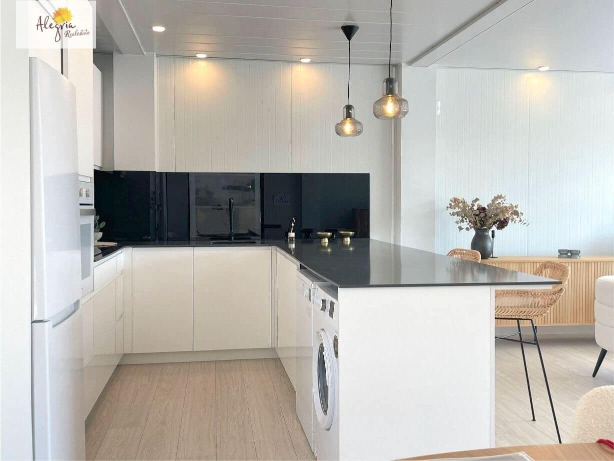 3 bedroom Apartment for sale in Sagunto / Sagunt - € 219,000 (Ref: 9357201)