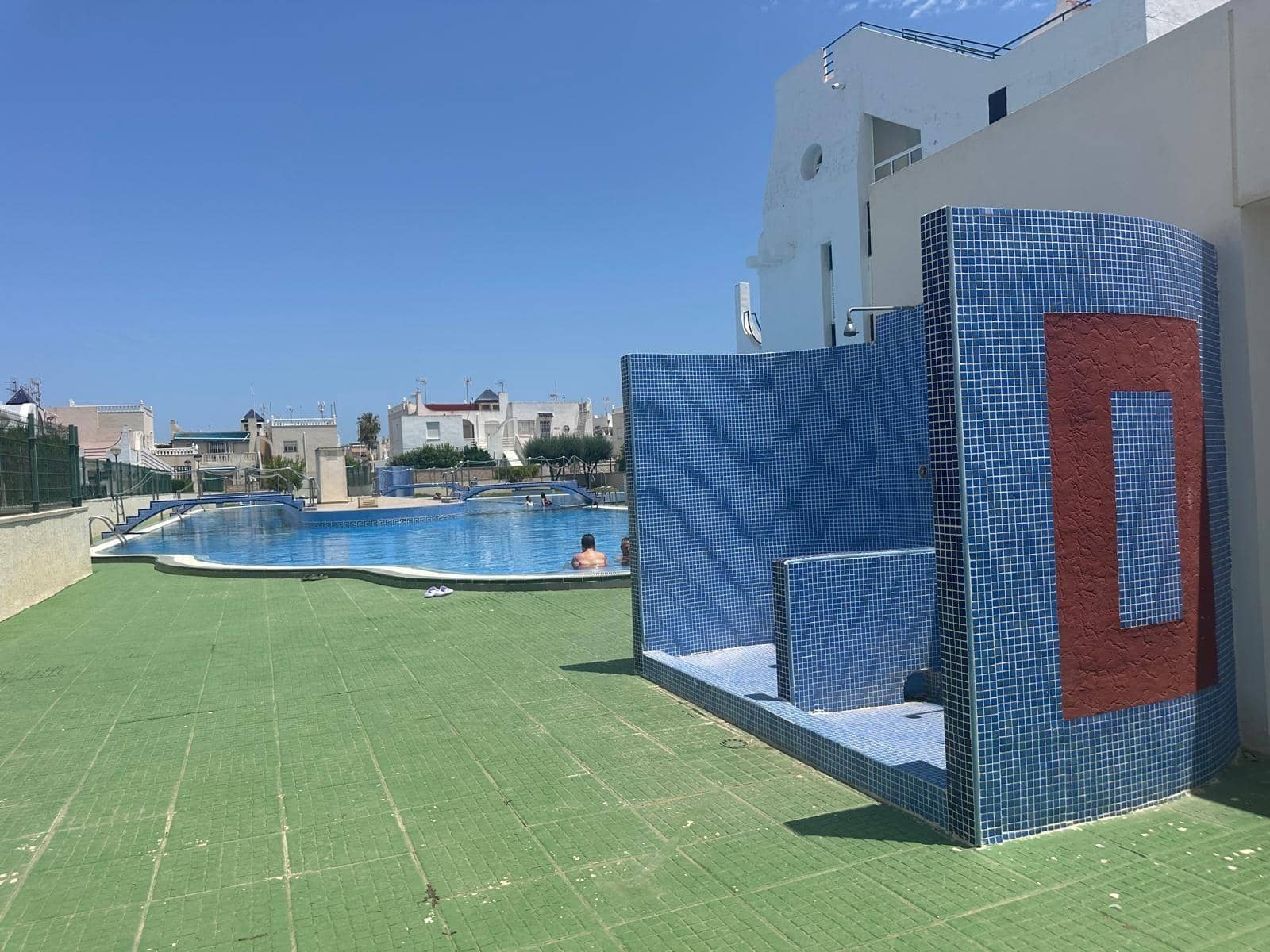 3 camera da letto Bungalow in vendita in Torrevieja con piscina - 200.000 € (Rif: 9359590)