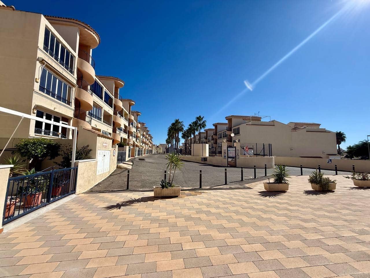 Apartamento de 2 habitaciones en Orihuela Costa en venta con piscina - 144.900 € (Ref: 9359592)