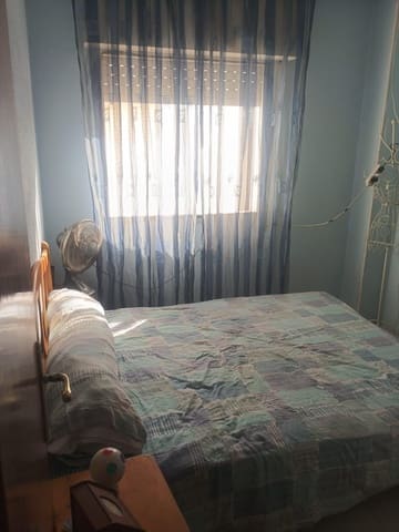 Apartamento de 2 habitaciones en Centro, Torrevieja en venta con piscina - 115.000 € (Ref: 9362631)