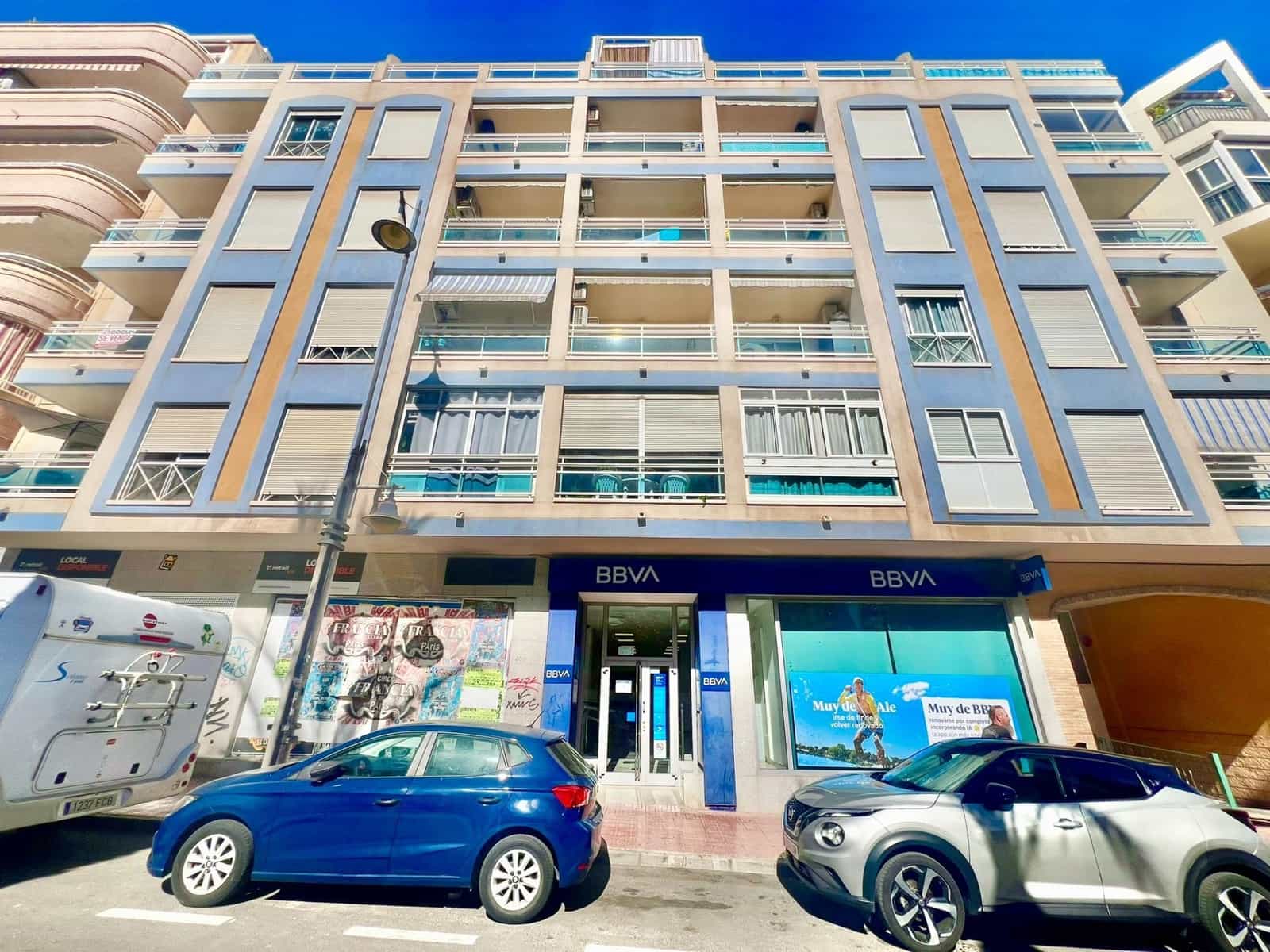 2 makuuhuone Huoneisto myytävänä paikassa Torrevieja mukana uima-altaan - 149 900 € (Ref: 9367505)