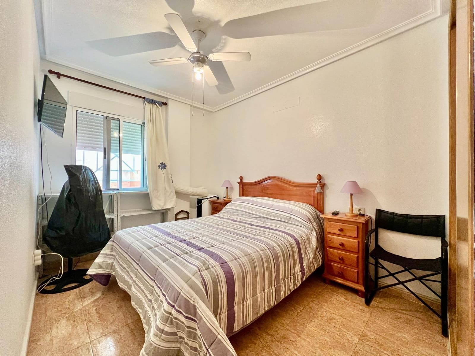 2 makuuhuone Huoneisto myytävänä paikassa Torrevieja mukana uima-altaan - 149 900 € (Ref: 9367505)