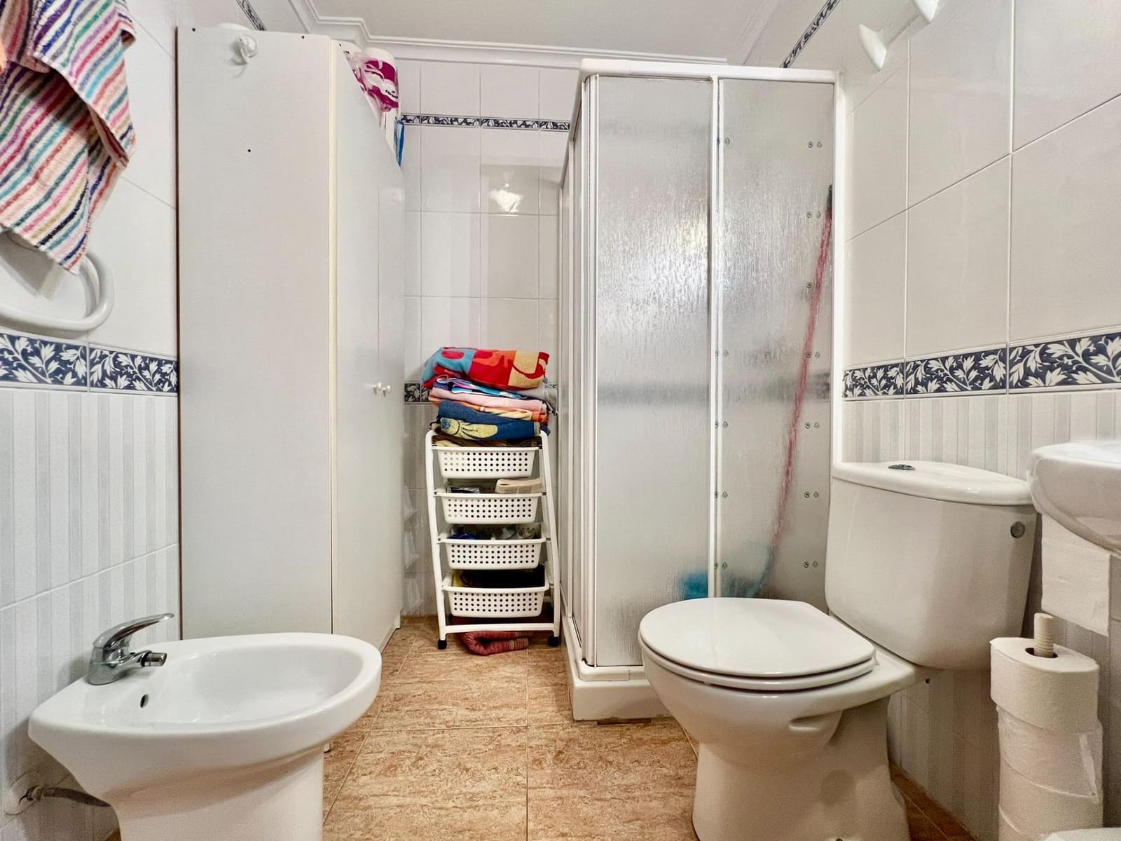 2 makuuhuone Huoneisto myytävänä paikassa Torrevieja mukana uima-altaan - 149 900 € (Ref: 9367505)