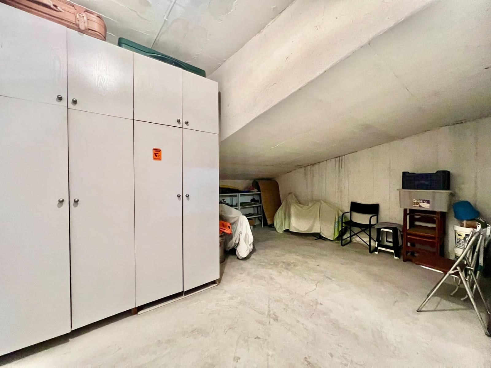 2 makuuhuone Huoneisto myytävänä paikassa Torrevieja mukana uima-altaan - 149 900 € (Ref: 9367505)