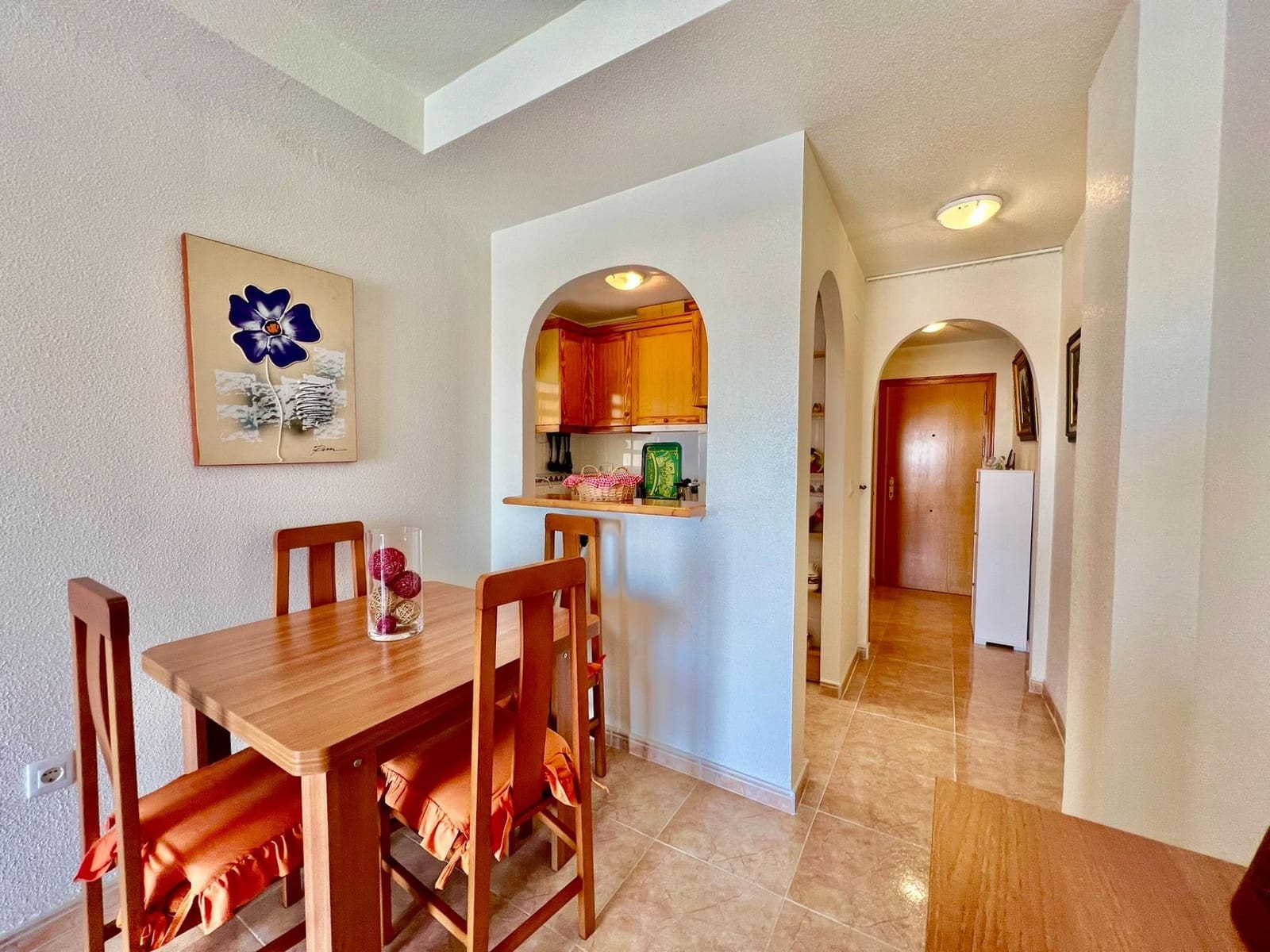 Apartamento de 2 habitaciones en Torrevieja en venta con piscina - 139.900 € (Ref: 9367507)