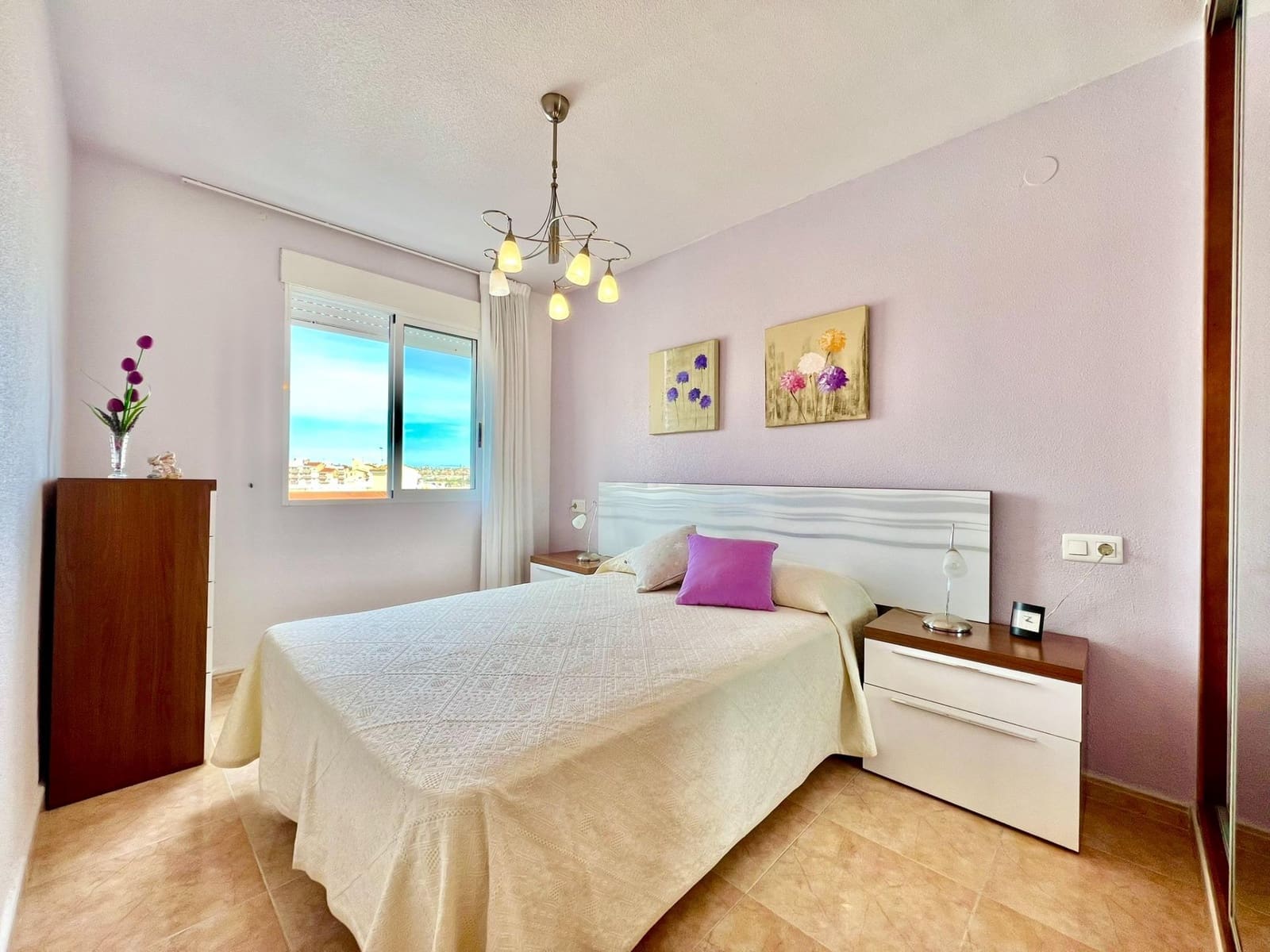 Apartamento de 2 habitaciones en Torrevieja en venta con piscina - 139.900 € (Ref: 9367507)