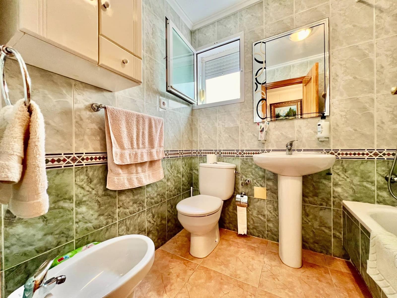 Apartamento de 2 habitaciones en Torrevieja en venta con piscina - 139.900 € (Ref: 9367507)