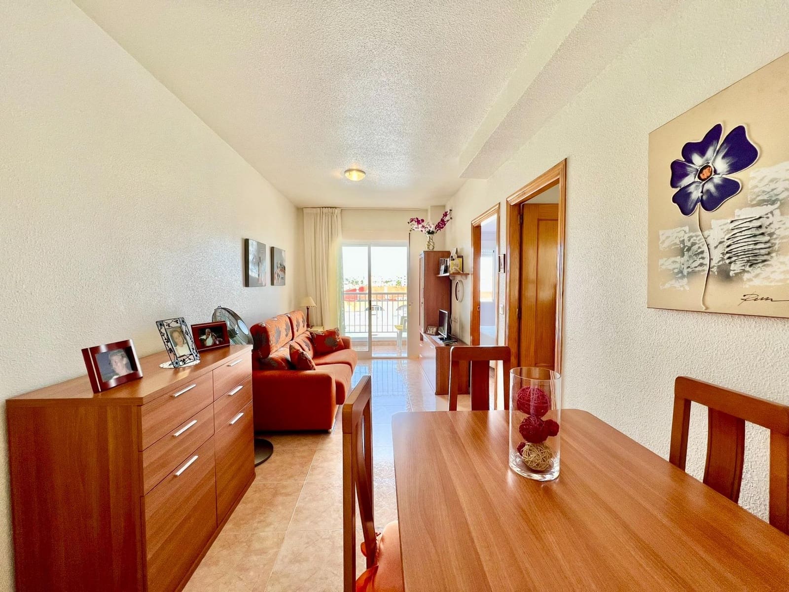 Apartamento de 2 habitaciones en Torrevieja en venta con piscina - 139.900 € (Ref: 9367507)