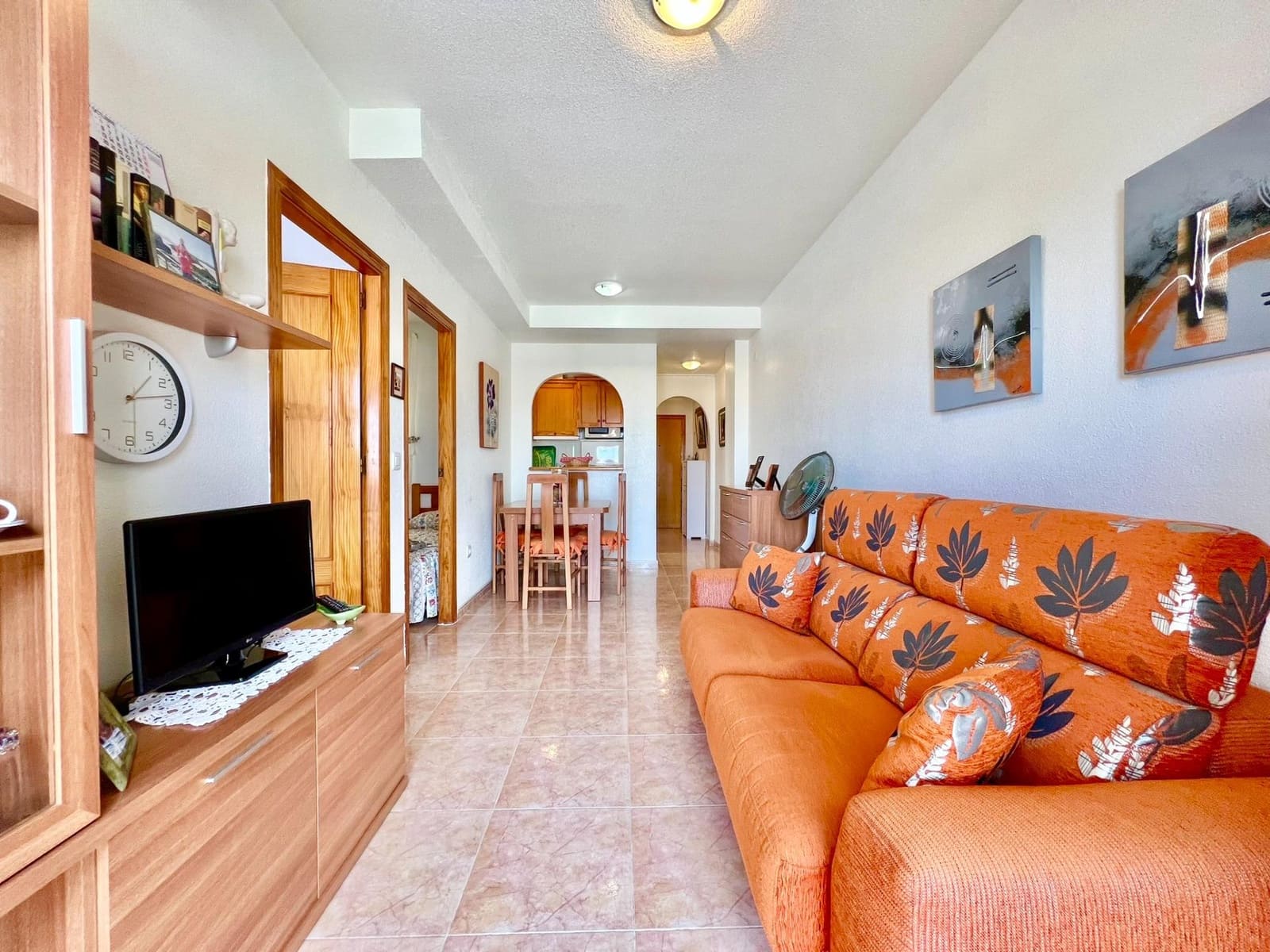 Apartamento de 2 habitaciones en Torrevieja en venta con piscina - 139.900 € (Ref: 9367507)