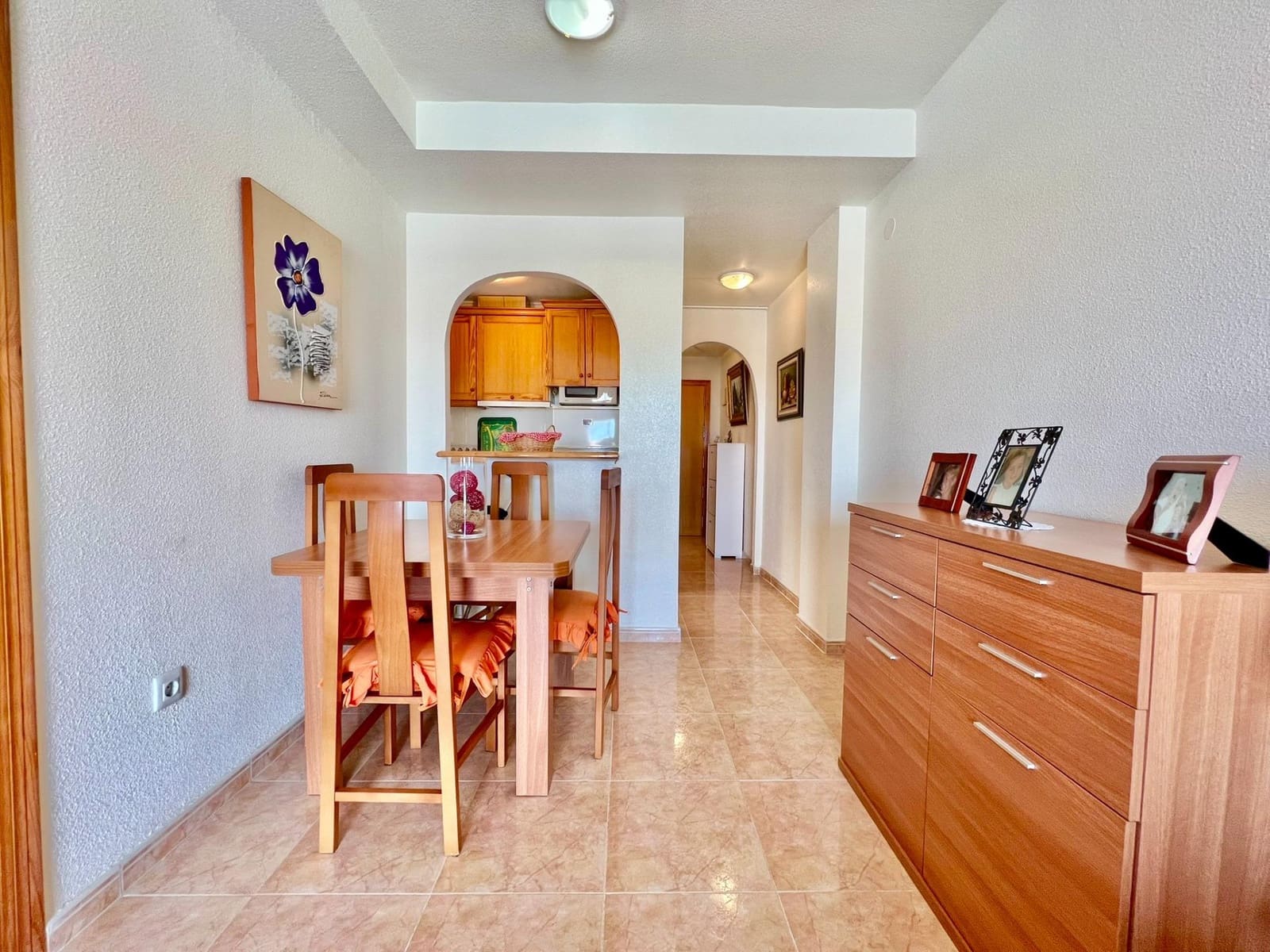 Apartamento de 2 habitaciones en Torrevieja en venta con piscina - 139.900 € (Ref: 9367507)