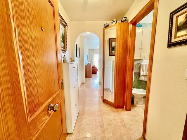 Apartamento de 2 habitaciones en Playa del Cura, Torrevieja en venta con piscina - 139.900 € (Ref: 9367507)