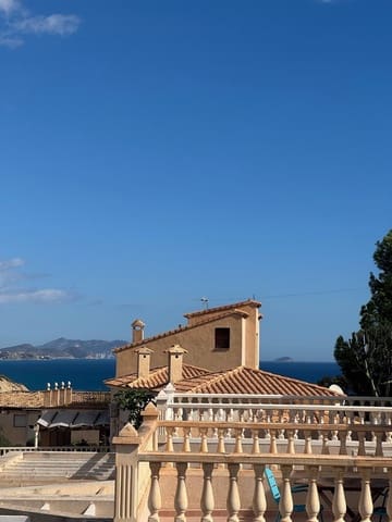 3 bedroom Villa for sale in El Campello with garage - € 550,000 (Ref: 9374025)