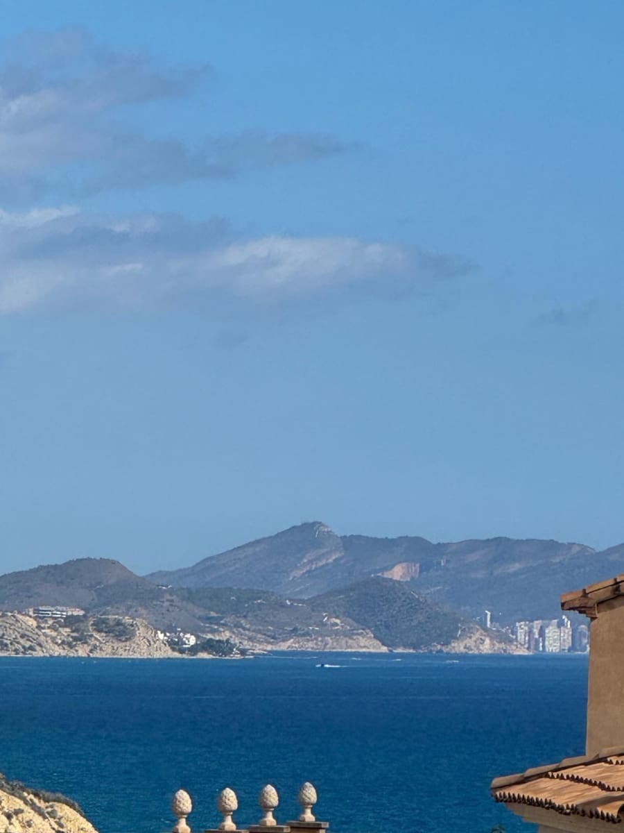 3 bedroom Villa for sale in El Campello with garage - € 550,000 (Ref: 9374025)